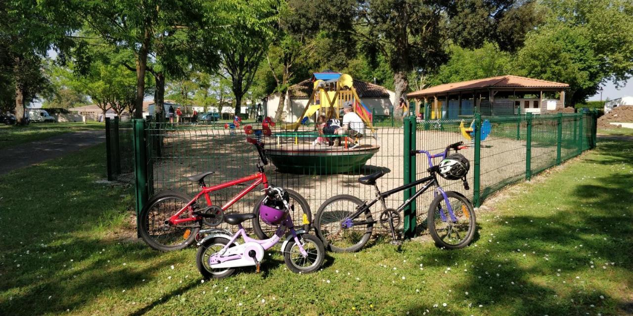 Cozes Camping Le Sorlut מראה חיצוני תמונה